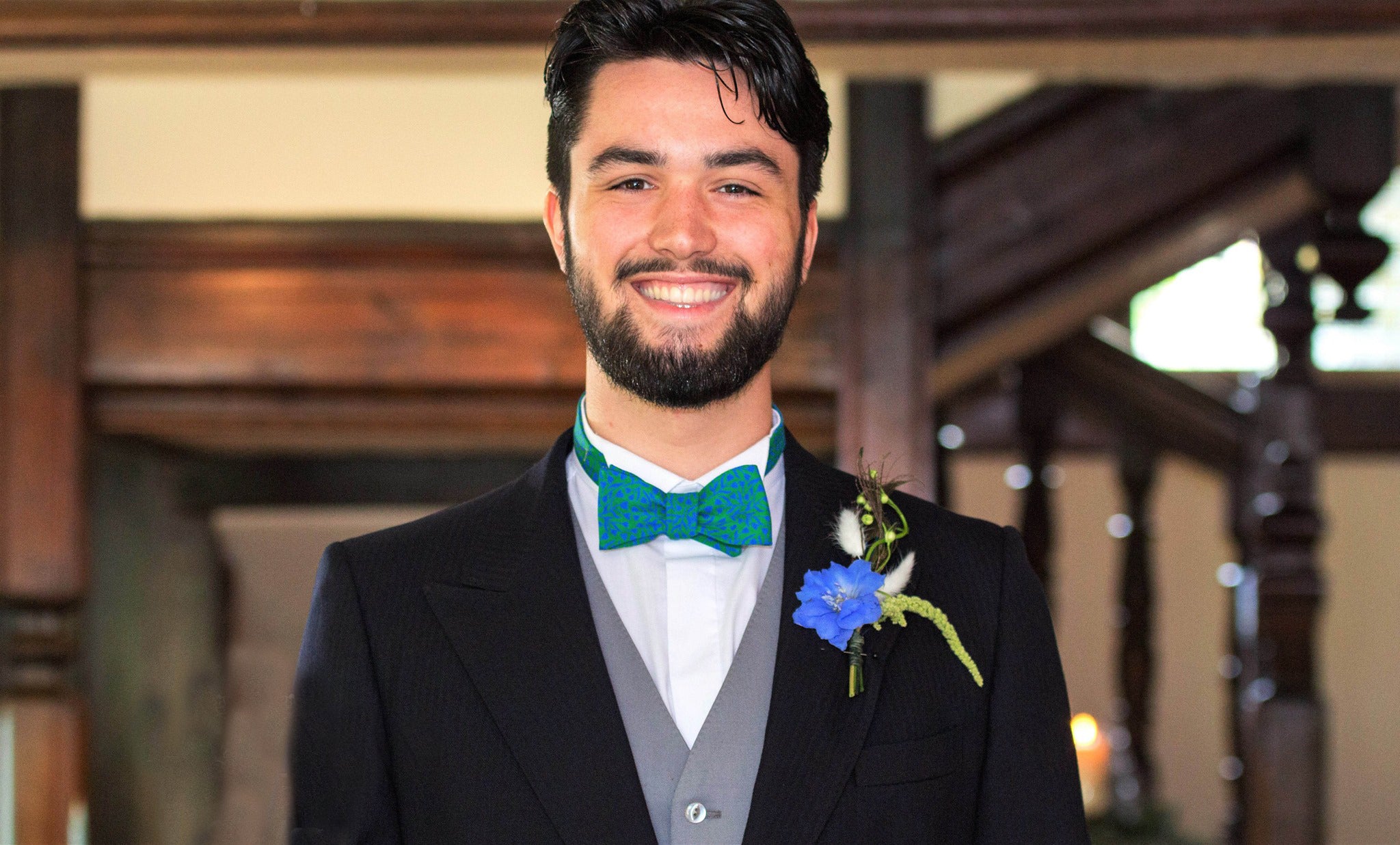 groom's aqua blue bow tie