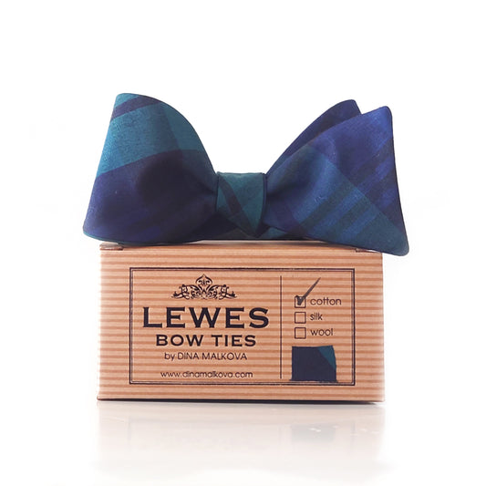 Black Watch cotton tartan self tie bow tie