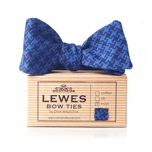 Wool houndstooth pattern navy blue bow tie