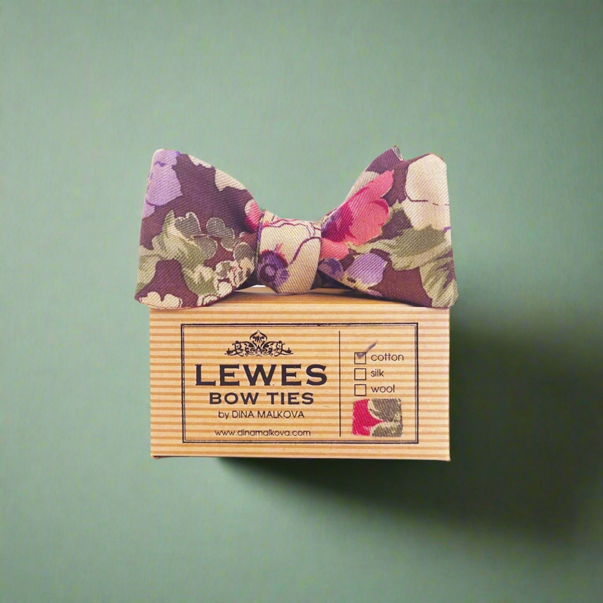 Brown Floral bow tie - a perfect bow tie for autumn