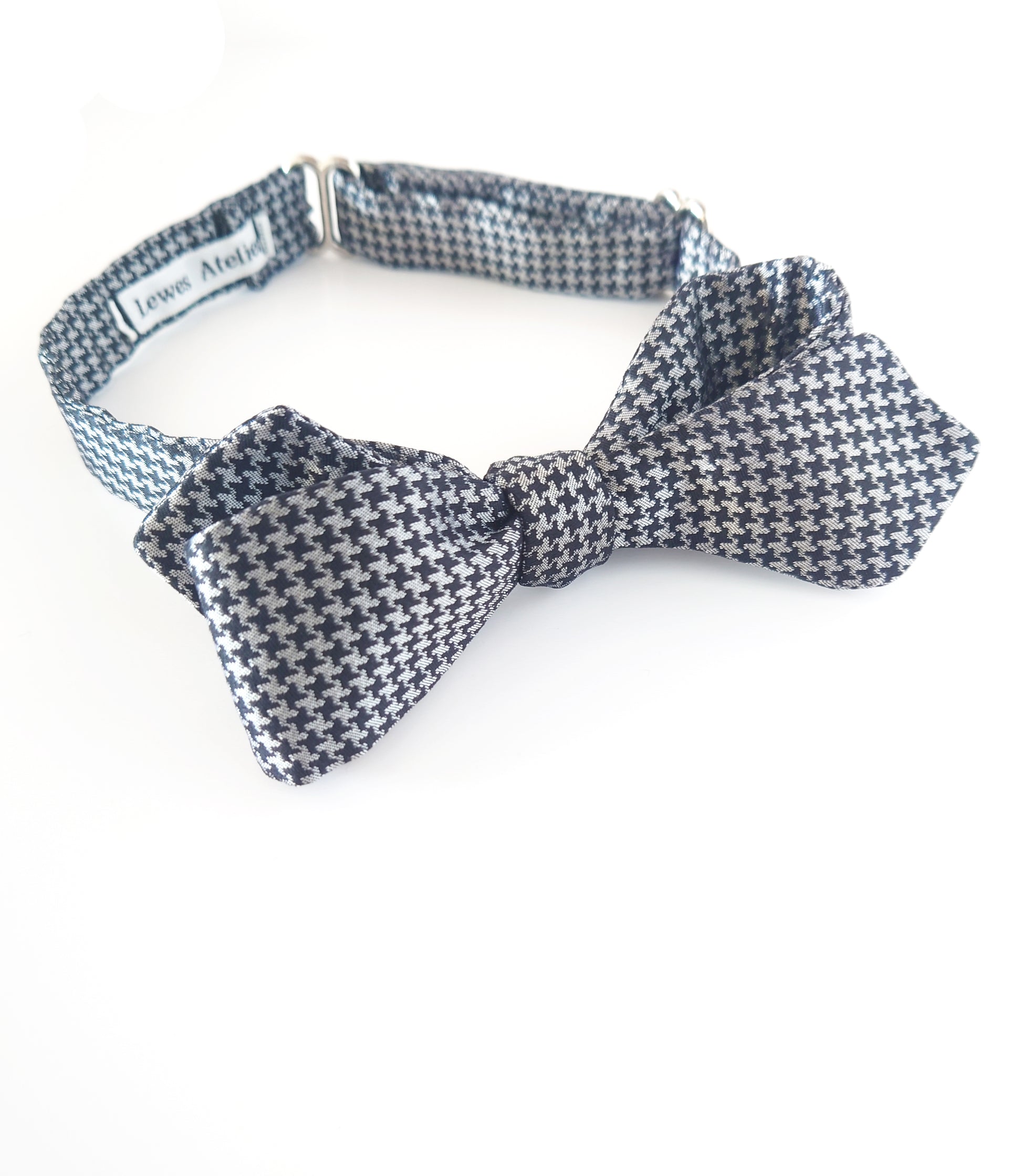 grey houndstooth vintage silk skinny 50s style diamond point bow tie self tie bow tie
