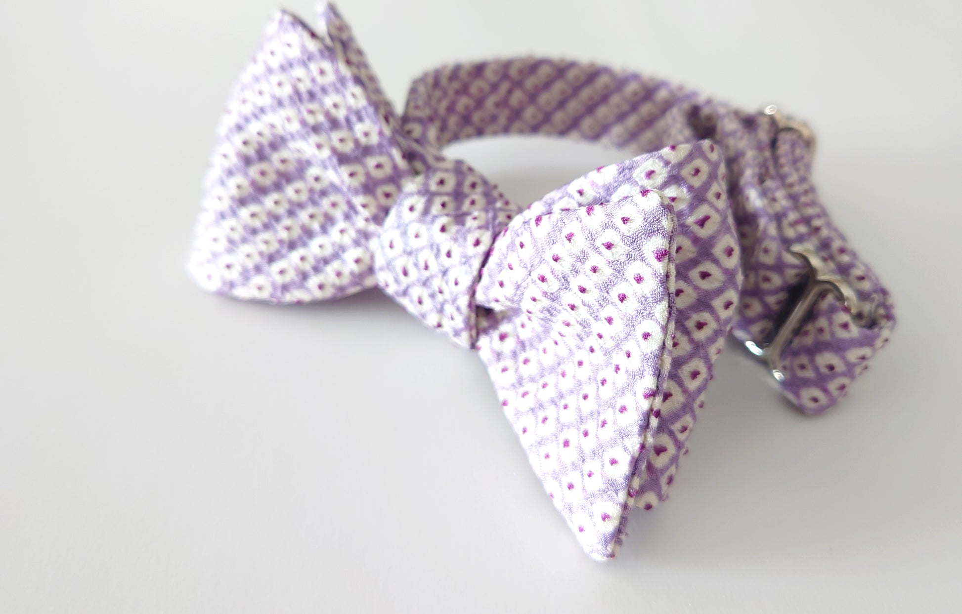 Japanese lilac silk bow tie