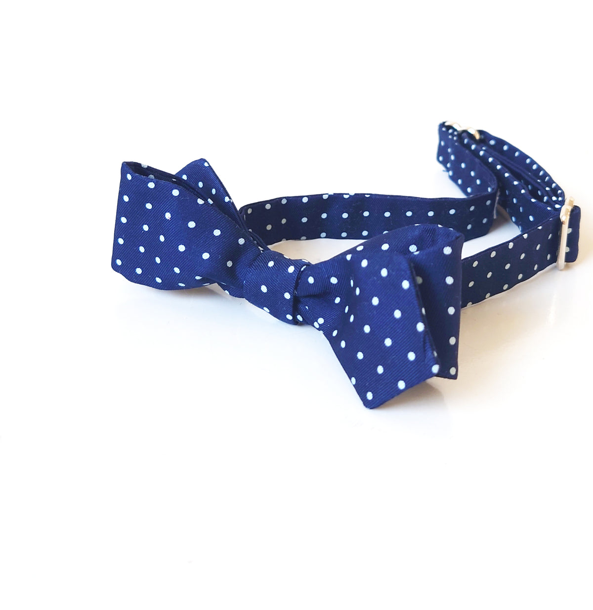 Navy blue polka dot 50s style bow tie slim