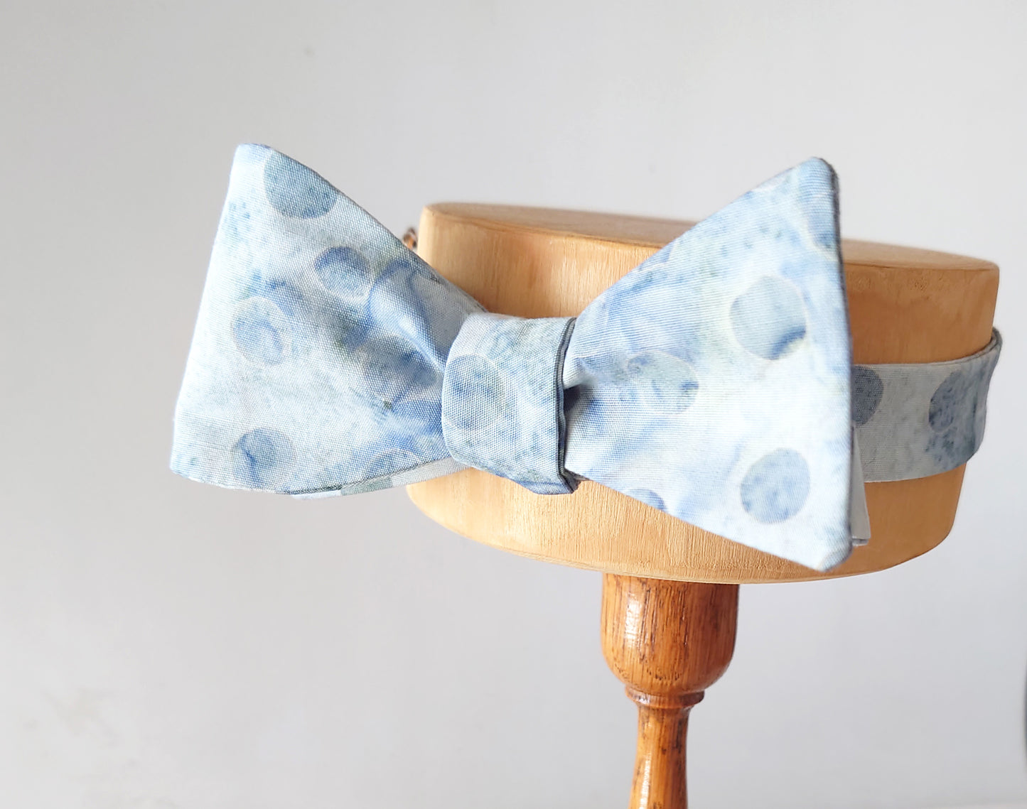 ocean grey self tie bow tie
