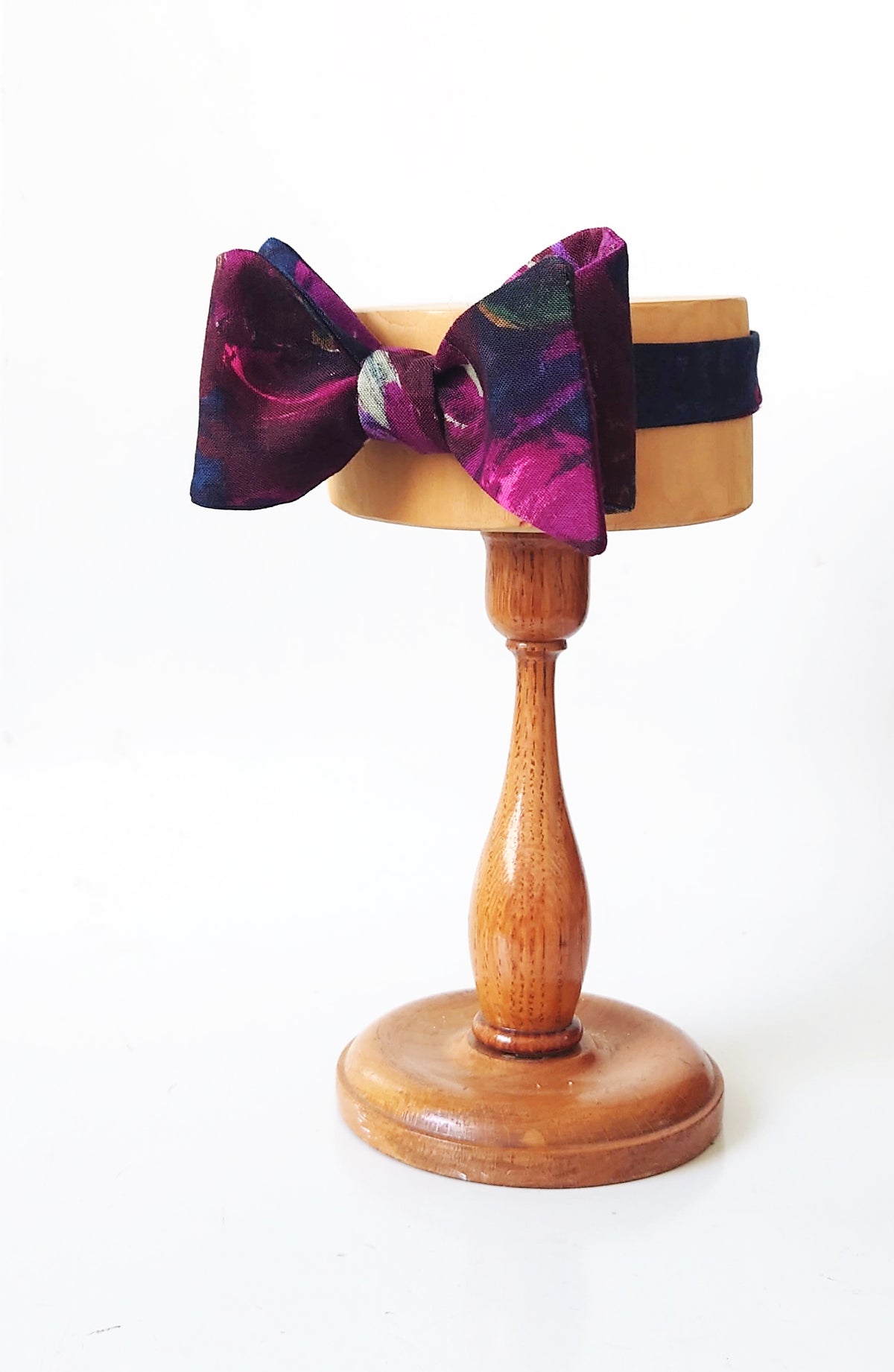 Purple abstract print bow tie