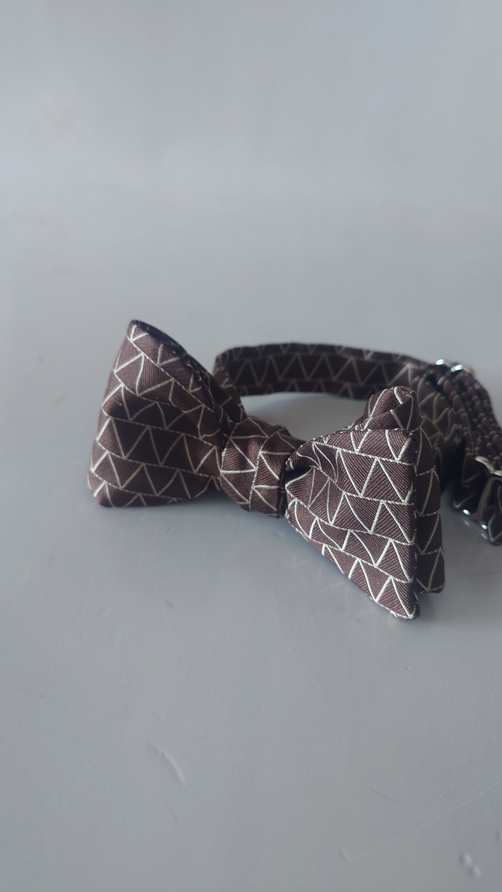 Brown silk geometric pattern bow tie