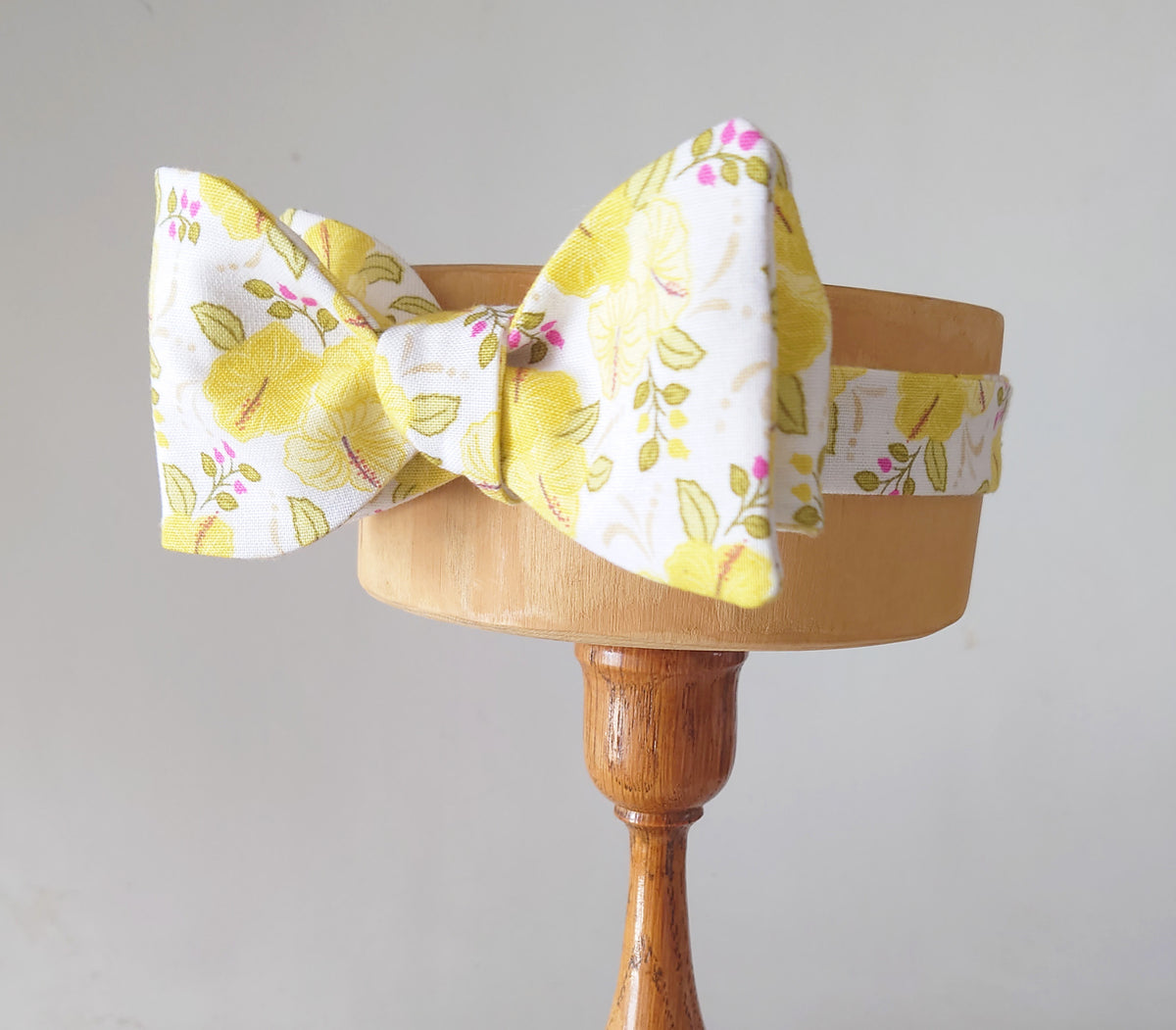 Floral wedding cotton bow tie