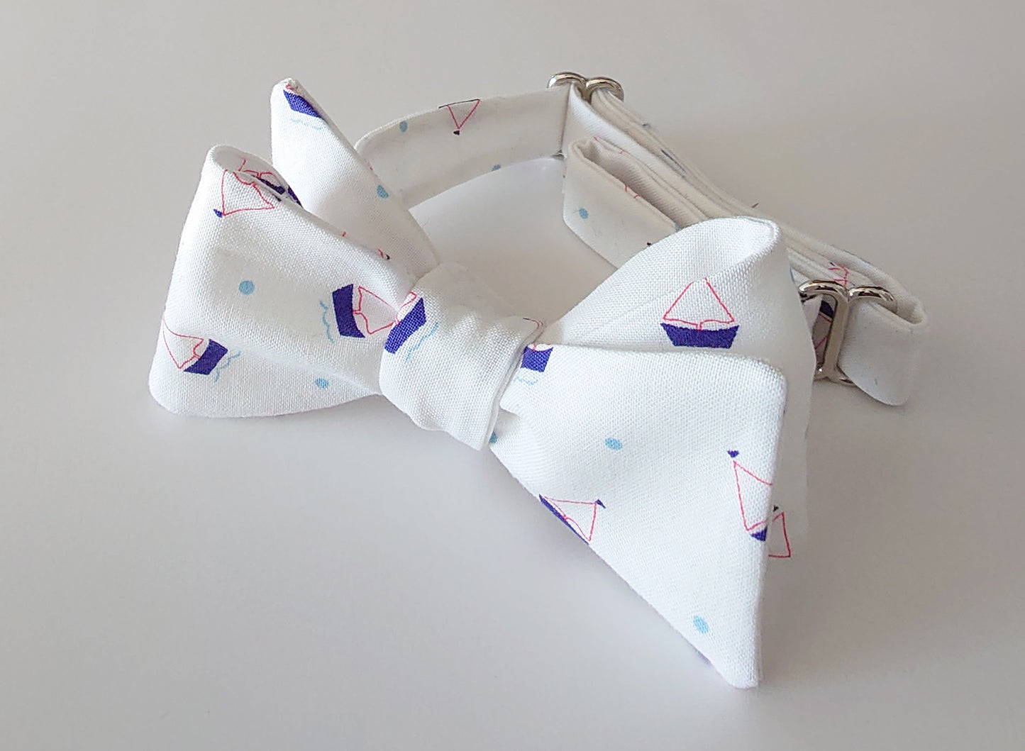 white yacht print cotton bow tie